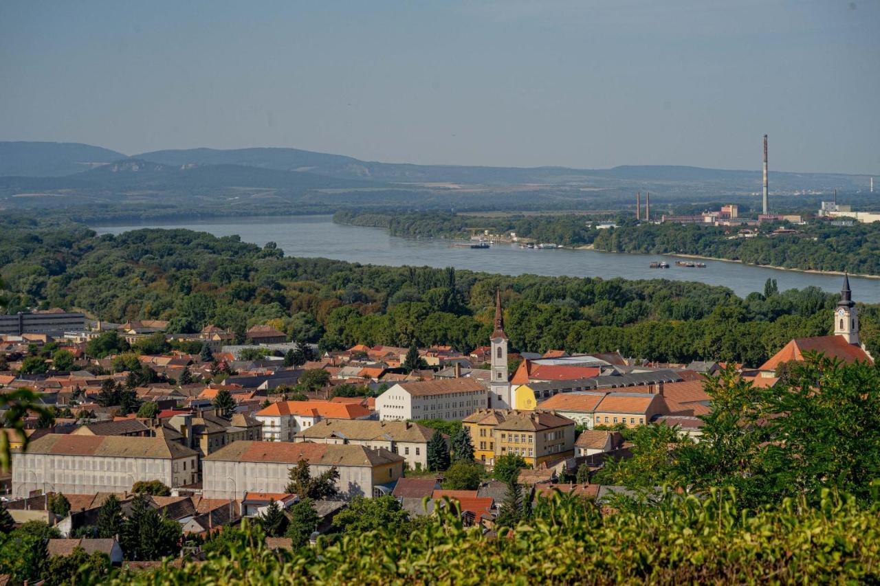 Panorama Apartmanhaz Esztergom Exterior foto