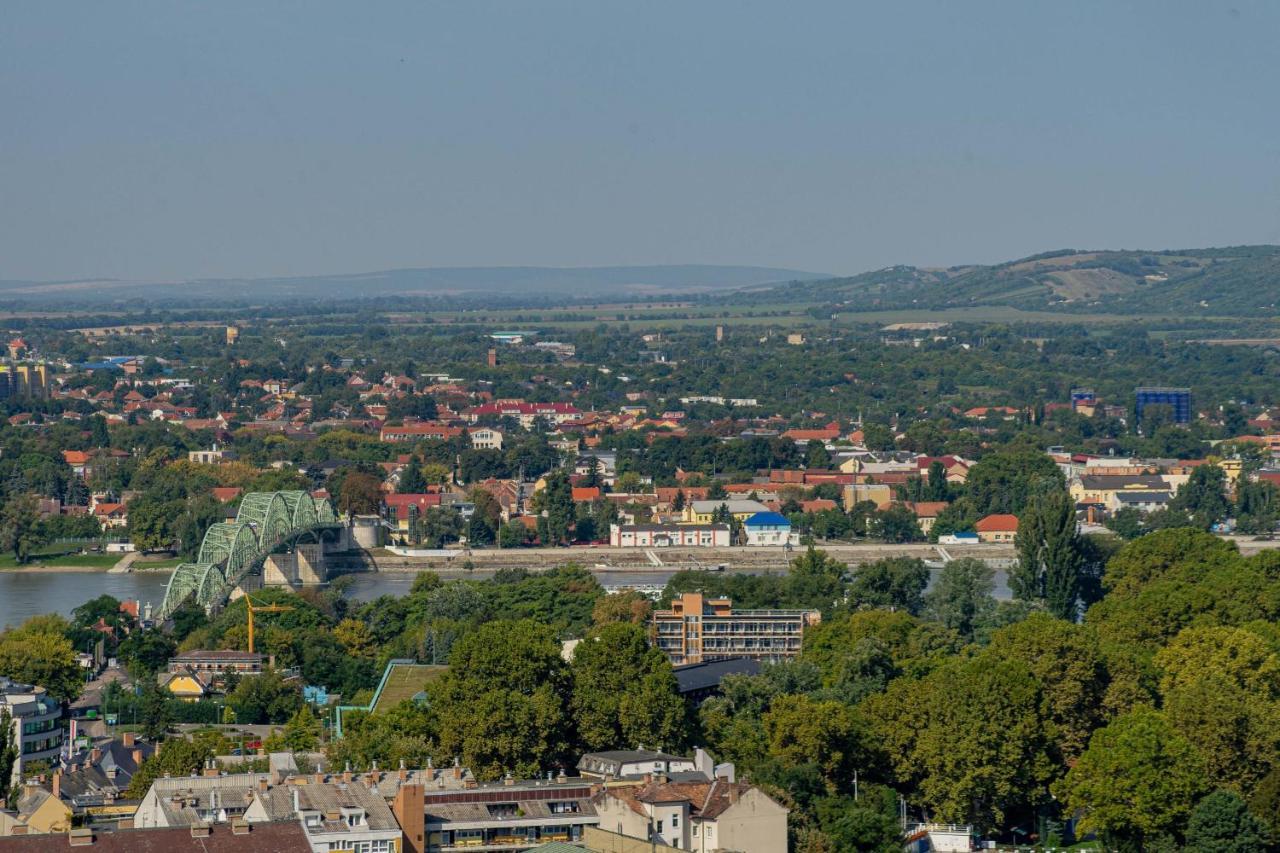 Panorama Apartmanhaz Esztergom Exterior foto